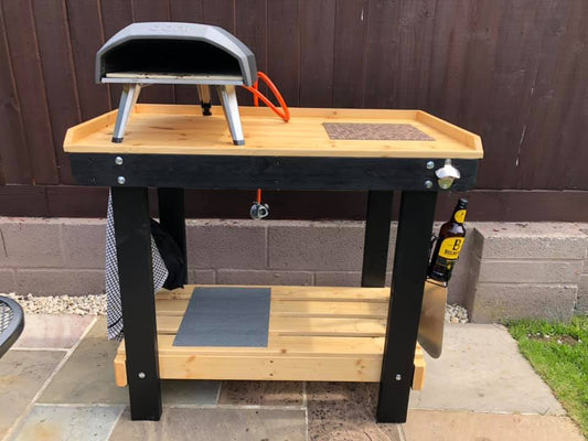 Pizza oven table / BBQ table idea